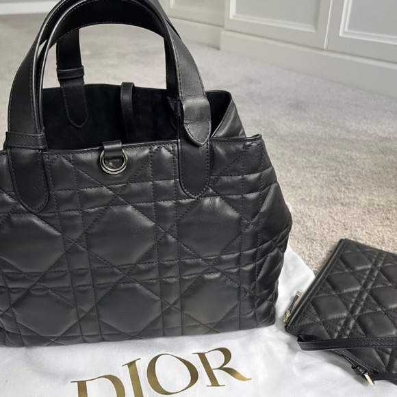 DIOR MEDIUM BLACK TOUJOURS BAG - Picture 4 of 13